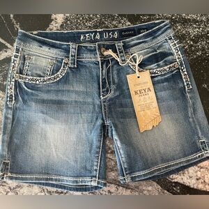 Keya Jean Shorts New With Tags Women’s Size 30